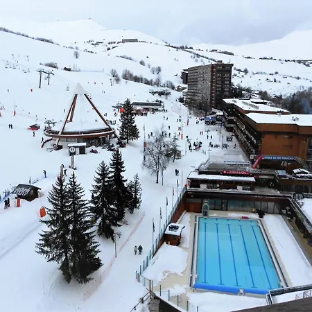 Spacieux Au Pied Des Pistes Avec Balcon - Fr-1-267-184